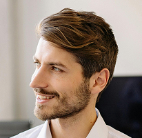 Portrait del CTO Michael Brennan, leader nel settore fintech e delle tecnologie crittografiche